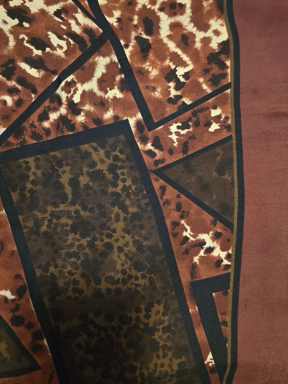 Leopard Print Vintage Square Fashion Scarf in Brown